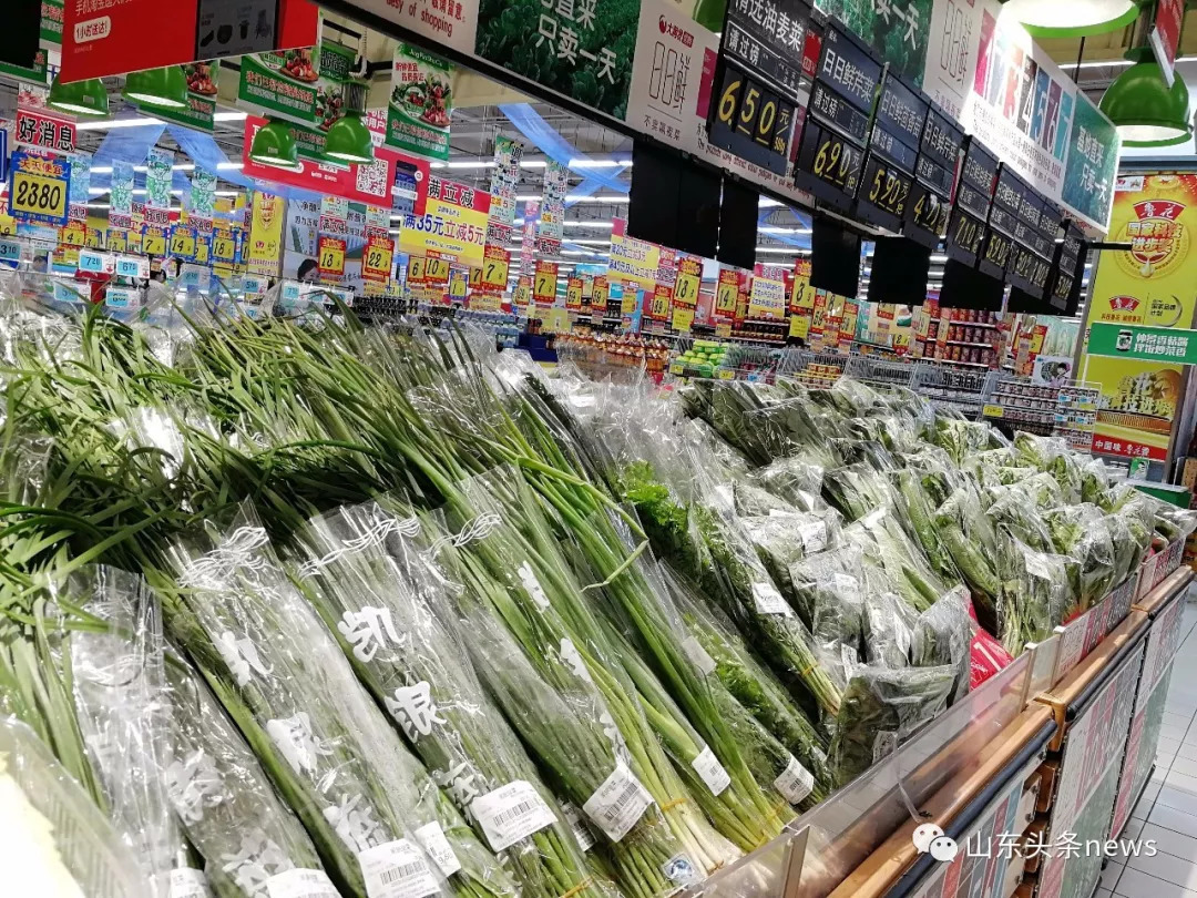 【星空体育官网】梅西金球奖仅列第五惹争议 巴萨主帅:这个结果极其荒谬!(图3) 星空体育官网