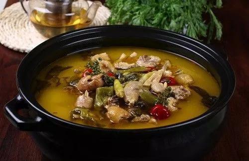 漯河市郾城区许洼小学“诚信红领巾借用站”开放-星空体育官网(图1) 星空官网登录