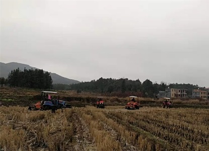 2年2.8亿欧!皇马疯狂投资未来 转会策略大变脸‘xingkong.com’(图2) 2年2.8亿欧!皇马疯狂投资未来 转会策略大变脸‘xingkong.com’(图2)