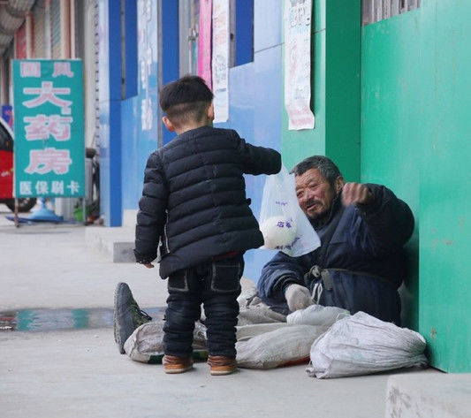 星空体育官网|武磊彻底征服西班牙人：战巴萨的德比战进球，六千万转会曼联(图2)