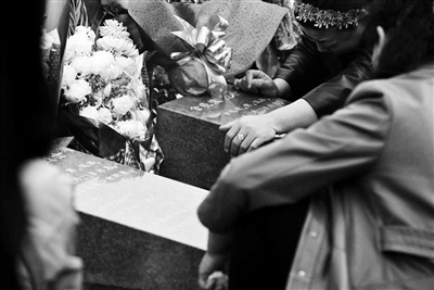 金球主办方为梅西拍封面照 西媒:他或难敌范戴克：星空体育官网(图2)