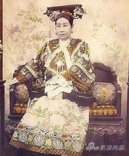 书法既是造型艺术,又是空间艺术和时间艺术,是富有生命力的体现-xingkong体育官网登录(图1) 书法既是造型艺术,又是空间艺术和时间艺术,是富有生命力的体现-xingkong体育官网登录(图1)