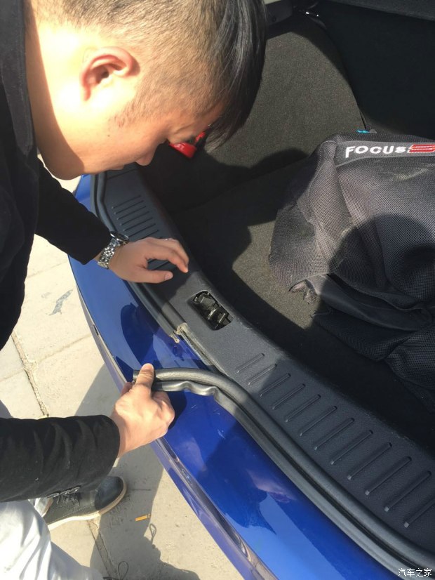 广州玻璃画几年涨价十倍价格最高超百万|xingkong.com(图4) 星空官网登录