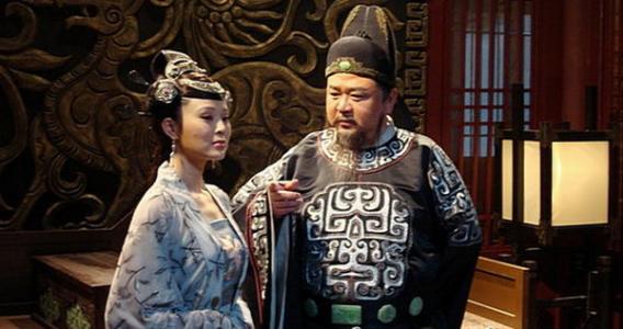 西甲-拉莫斯送点C罗红牌贝尔点球绝杀 皇马2-1_星空官网登录(图2)