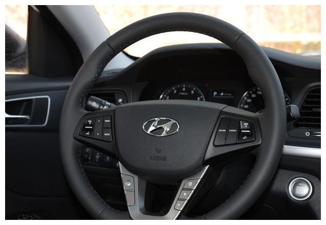 xingkong体育官网登录|铝城小学:迎目标考核促学校整体提升(图3) xingkong体育官网登录|铝城小学:迎目标考核促学校整体提升(图3)