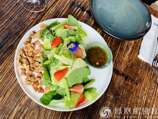 梅西：球队防守漏洞百出 我不是巴萨的救世主|xingkong.com(图4)
